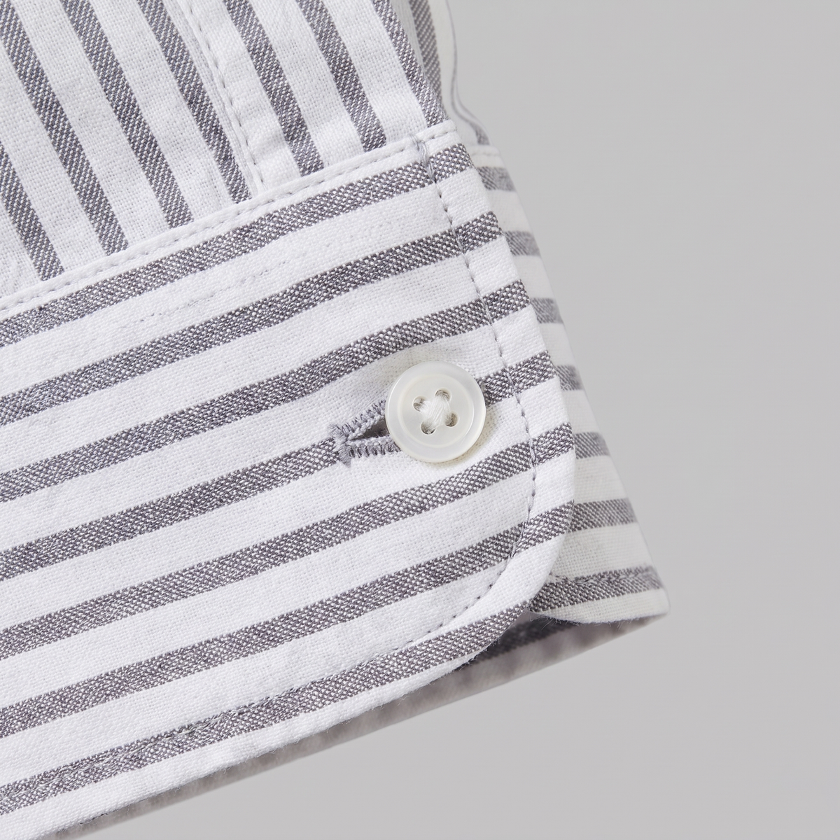 Men's Linen Vertical Stripe Dress Shirt