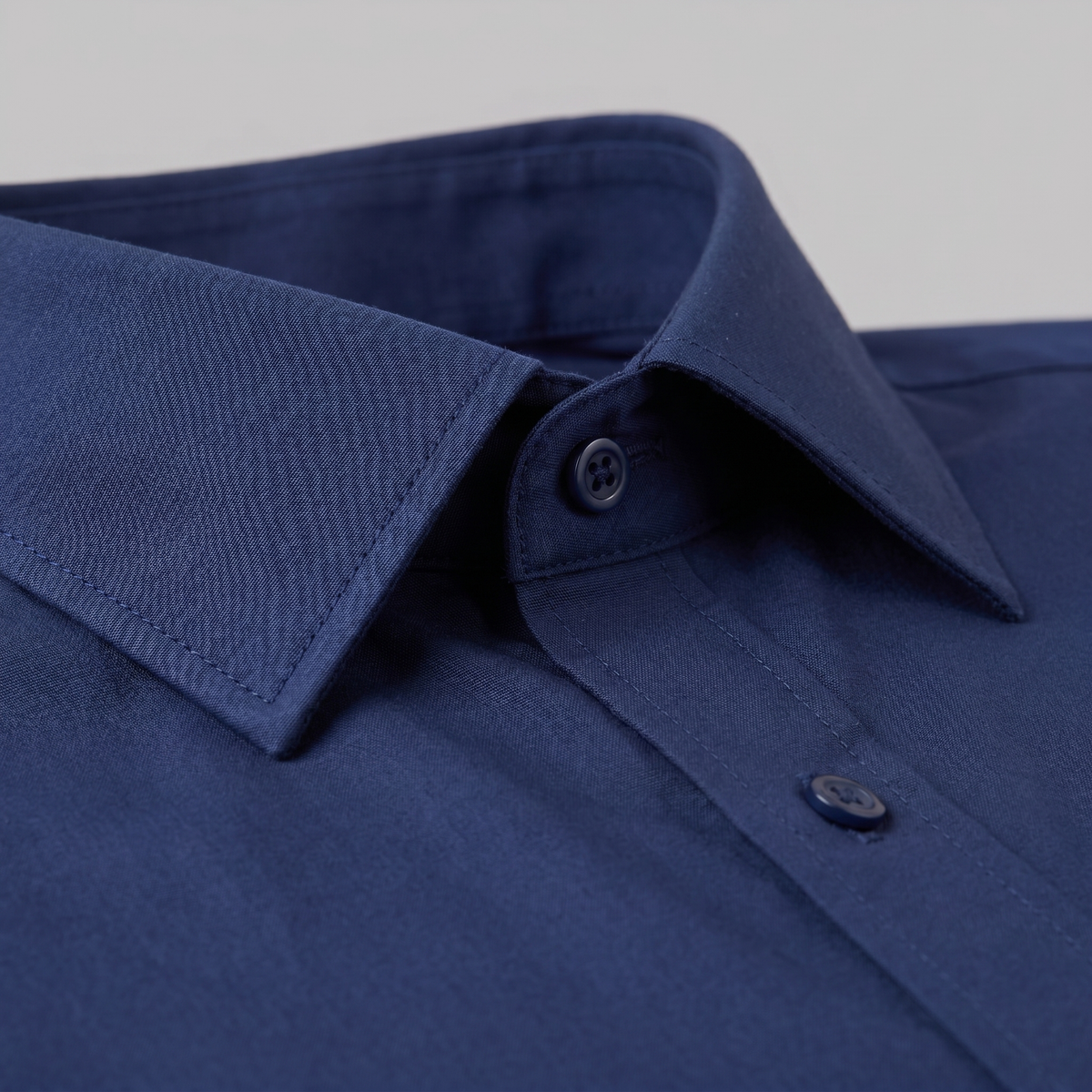 Men's Slim Fit Long-Sleeve Dress Shirt
