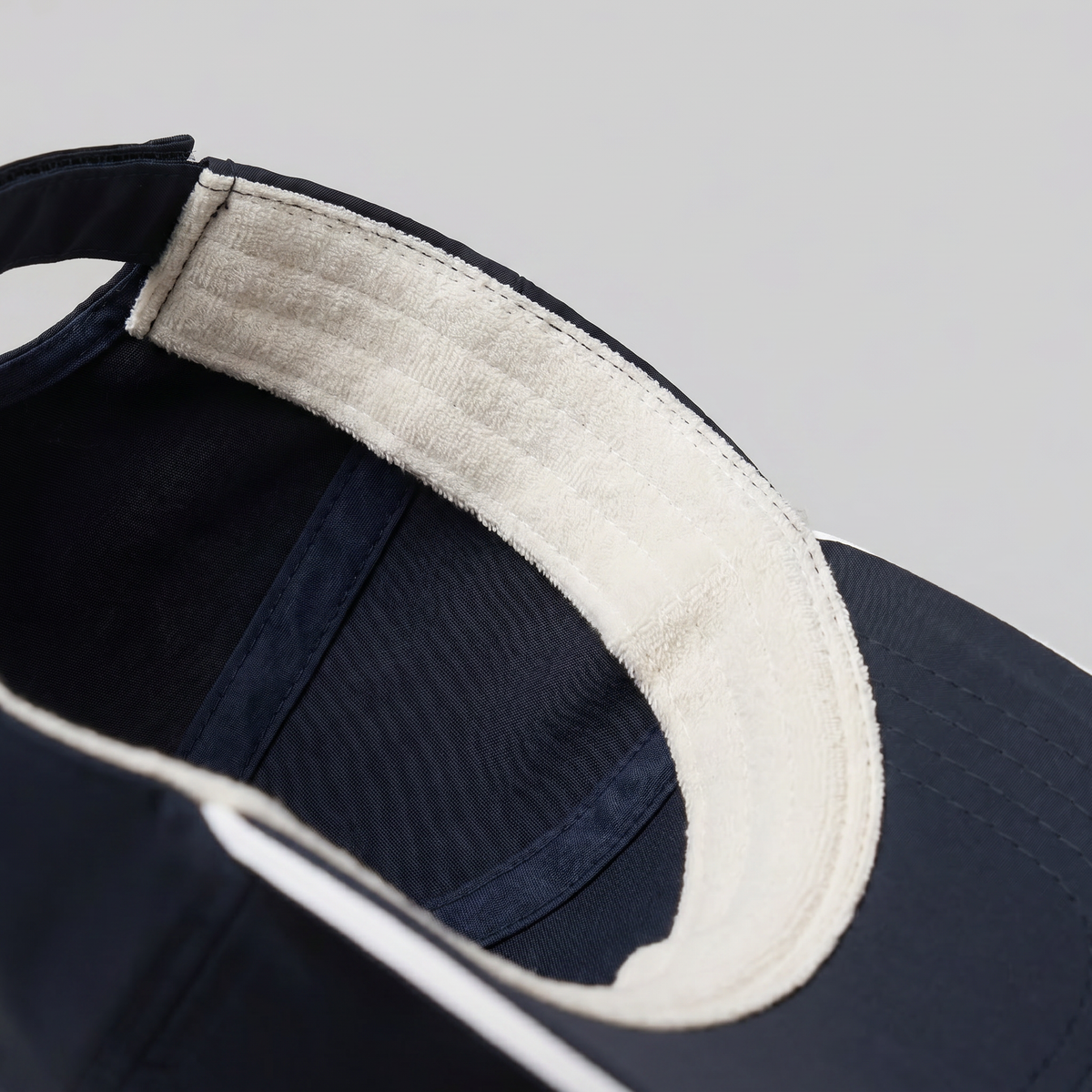 Montanello Elegant Two-Tone Cap